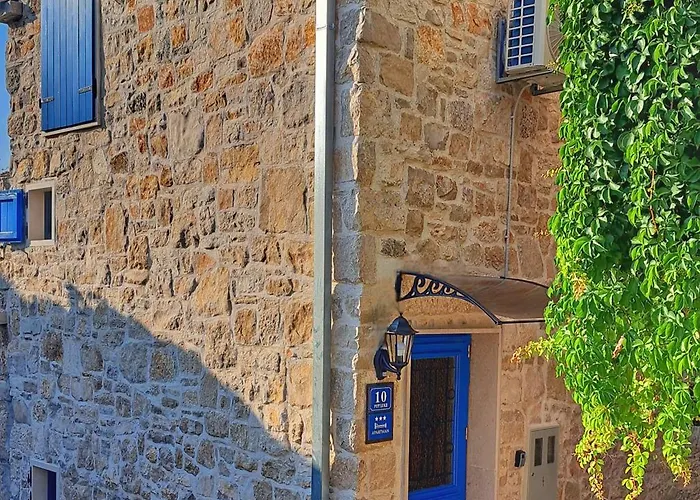 Domus Lapidea