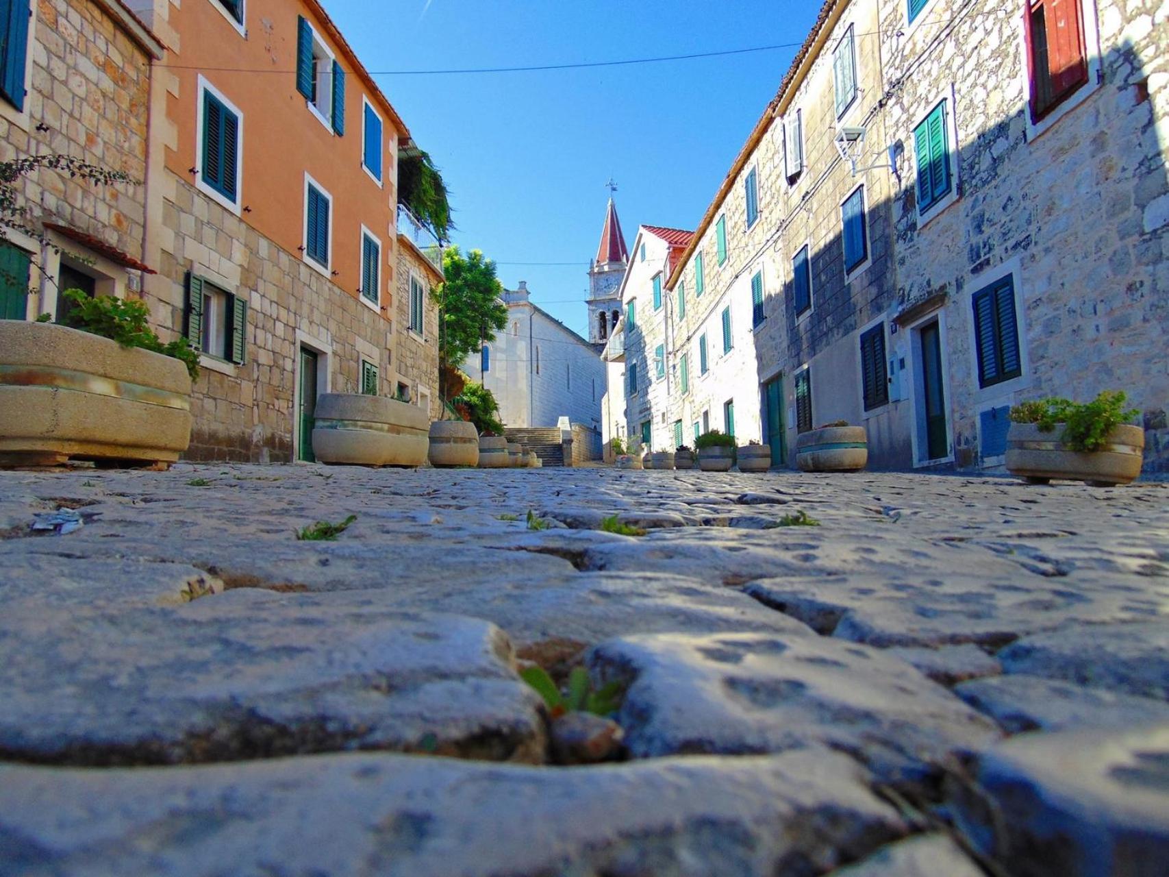 Domus Lapidea Apartman Postira